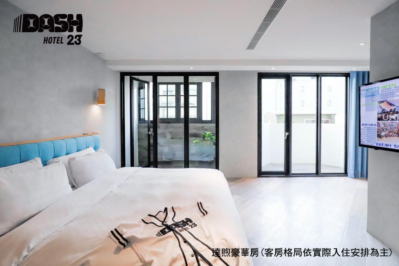 Dash 23 Hotel Tainan Exterior photo