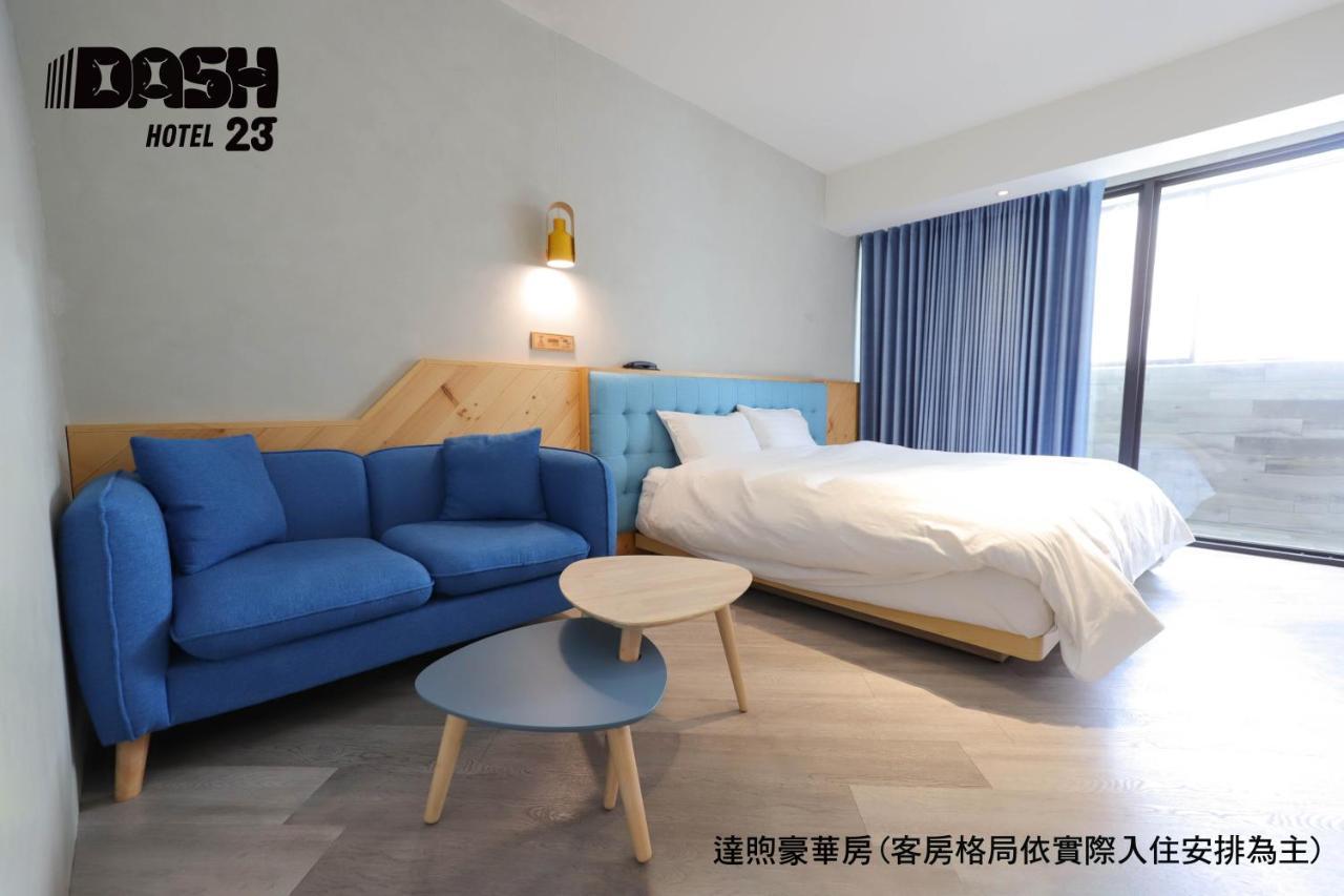 Dash 23 Hotel Tainan Exterior photo